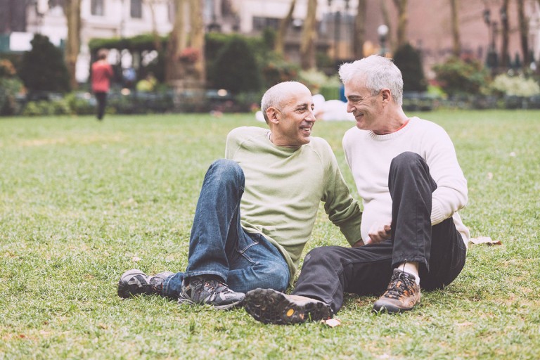 Nos conseils pour choisir son site de rencontre homosexuel quand on est sénior ?
